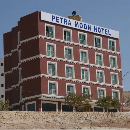 Petra Moon Hotel