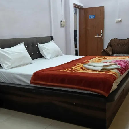 Hotel Trishla Inn Lodging & Boarding