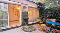 Historic center apartment - air-conditioned with quiet exterior - Homestays