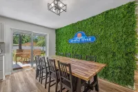 Charming 3Bed House in Crystal River, 5 min to Boat ramp Sleeps 8 - Boutique