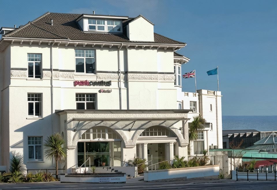 Sea Stone Hotel