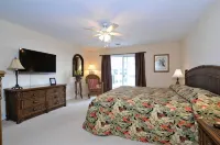 This is it! Spacious Luxury 8 Bedroom Villa, Pool, Hs Internet