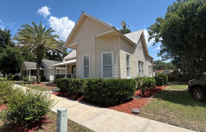 Historic  1905 Victorian Home in Dunnellon Rainbow River World Equestrian center