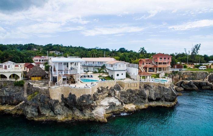 Begona Cliff Hotel