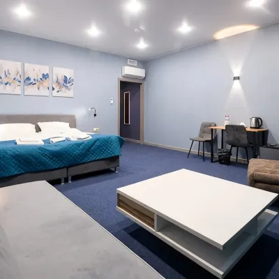 Shantar Na Esenina Hotel 鄰近奥зерки站的酒店