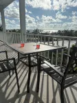 Come see the View at the Sea-View - Villas