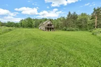 Spacious Ellicottville 5-bedroom 4-bath chalet with WiFi, AC