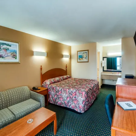 Econo Lodge Civic Center