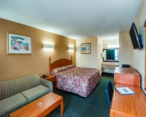 Econo Lodge Civic Center
