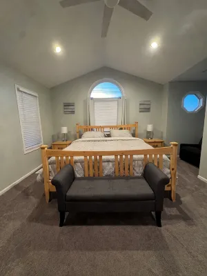 Fisherman’s haven just steps from Lake St. Clair and boat launches - Homestays