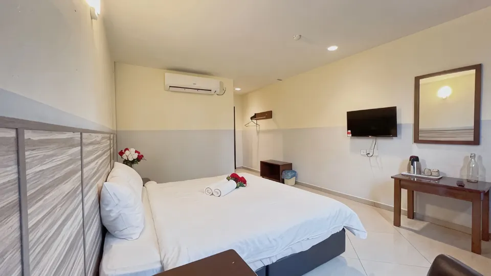 Chariton Hotel Skudai Kiri