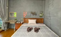 Mother’s House