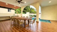 The Luxurious 40 @ Millos Villa -  Casas de vacaciones