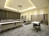 Hop Inn Hotel Tomas Morato Quezon City Hotel in zona Centro Eventi The Elements at Centris