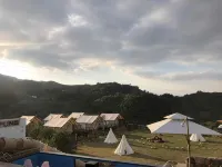 Shengzhou FUN Starry Sky Camping · Xingye Shanqi Luxury Glamping Resort - غرفة مطلة على الجبل