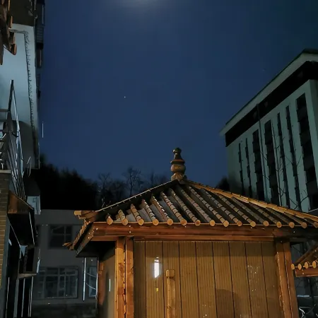 Yitang Yizhai Hot Spring Hotel