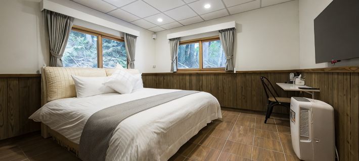 Guanwu Villa Hotels in Miaoli County