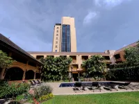 Holiday Garden Hotel & Resort Hotels near Infinity Club