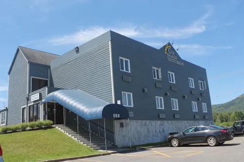 Condos Vacances Msa - Incluant Piscine et Spas extérieurs chauffés à l'Année!!