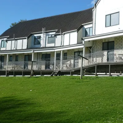Drury Motor Lodge Hotels near Papakura