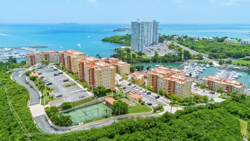 Airy Ocean View Corner Condo at Peña Mar Ocean Club