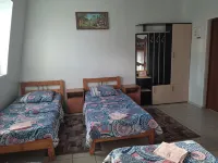 Yuzhnyij Dvorik Hostel Отели в г. 