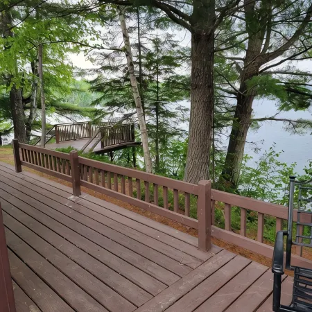 Charming 2-bedroom  lakefront cabin in delightful Phillip,WI