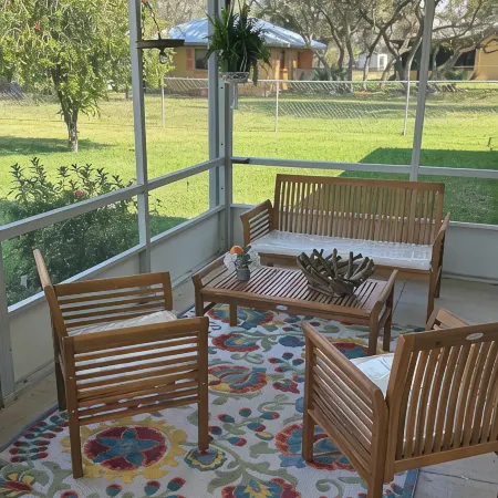 Charming 2-bedroom house with WiFi, AC in fabulous Lake Placid