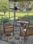 Charming 2-bedroom house with WiFi, AC in fabulous Lake Placid