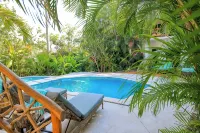 Right in front of the sea! Maguey House - Swimmingpools