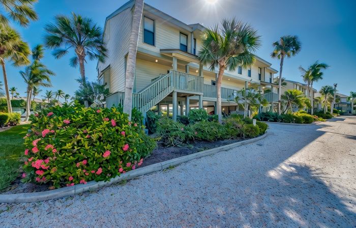 Waterfront condo with easy water access to world class fishing and sightseeing.