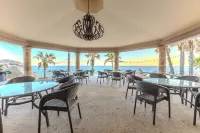 Peaceful and Spacious Villa Just Steps from the Beach!