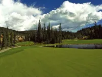 Ski in Ski out condo with private Hot Tub backing on Golf course. 2 bed 2 bath. Hotels in Sun Peaks