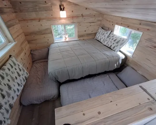 Birch Cabin @ Creekside Campground โรงแรมในวิลโลว์