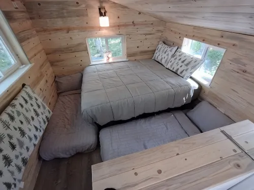 Cabin @ Creekside Campground