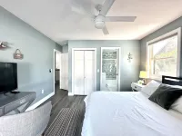 Beachy Getaway Near Newport & Beaches - Beach