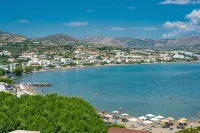 Makrigialos: High standard property, studio flat by the sea - Homestays