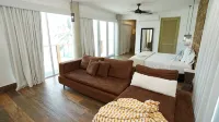 W Panoramic Ocean front with access/Infinity Pool