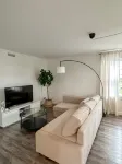 Zenora condo near the sea