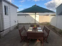 The Bach - Peaceful Coastal Cottage Near Port MacDonnell Foreshore - 3つ星