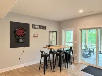 Deep Waterfront in a Quiet Cove! Laid Back at Lake Anna, Public Side, Mid-Lake! - 4-Star