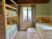 Steps to Ocean, Giant HotTub, Backyard Oasis, Grill, Bikes,Built-in Bunks, Large - 3つ星