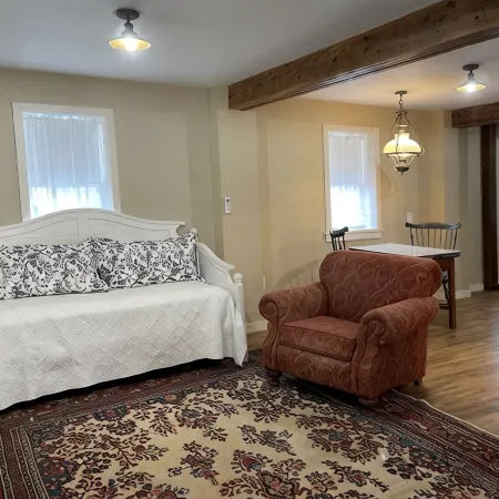 Charming Barn Studio - Sleeps 4