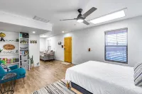Phoenix Desert Retreat-Family-friendly, 3 beds, Pool, AC, and WIFI - Gym