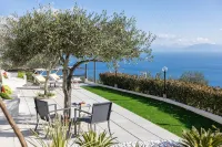 Amalfi-Coastal Pearl, CalmWave and Parking-Sweet Life for Two at Sunset! - 주방