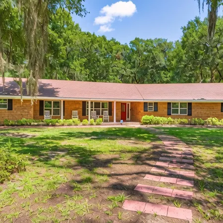 Lrge Golden Isles Home-Huge Pool, Hot Tub, Game Rm