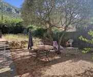 Charming T1 of 30 m² on the ground floor of villa