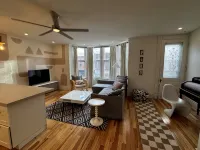 Sun-Filled 1 Bedroom Overlooking Water Street  - No Cleaning Fee