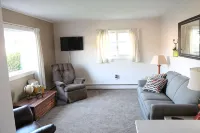 小棕色小屋