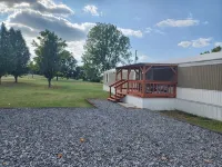 Georgie's Getaway!  Beautiful stay on 6 acres just minutes from the lakeside